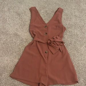 Brand New with tags: Vici Romper (brand- entro)